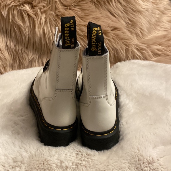 JADON BOOT SMOOTH LEATHER PLATFORMS DR. MARTENS NWT - Picture 6 of 10